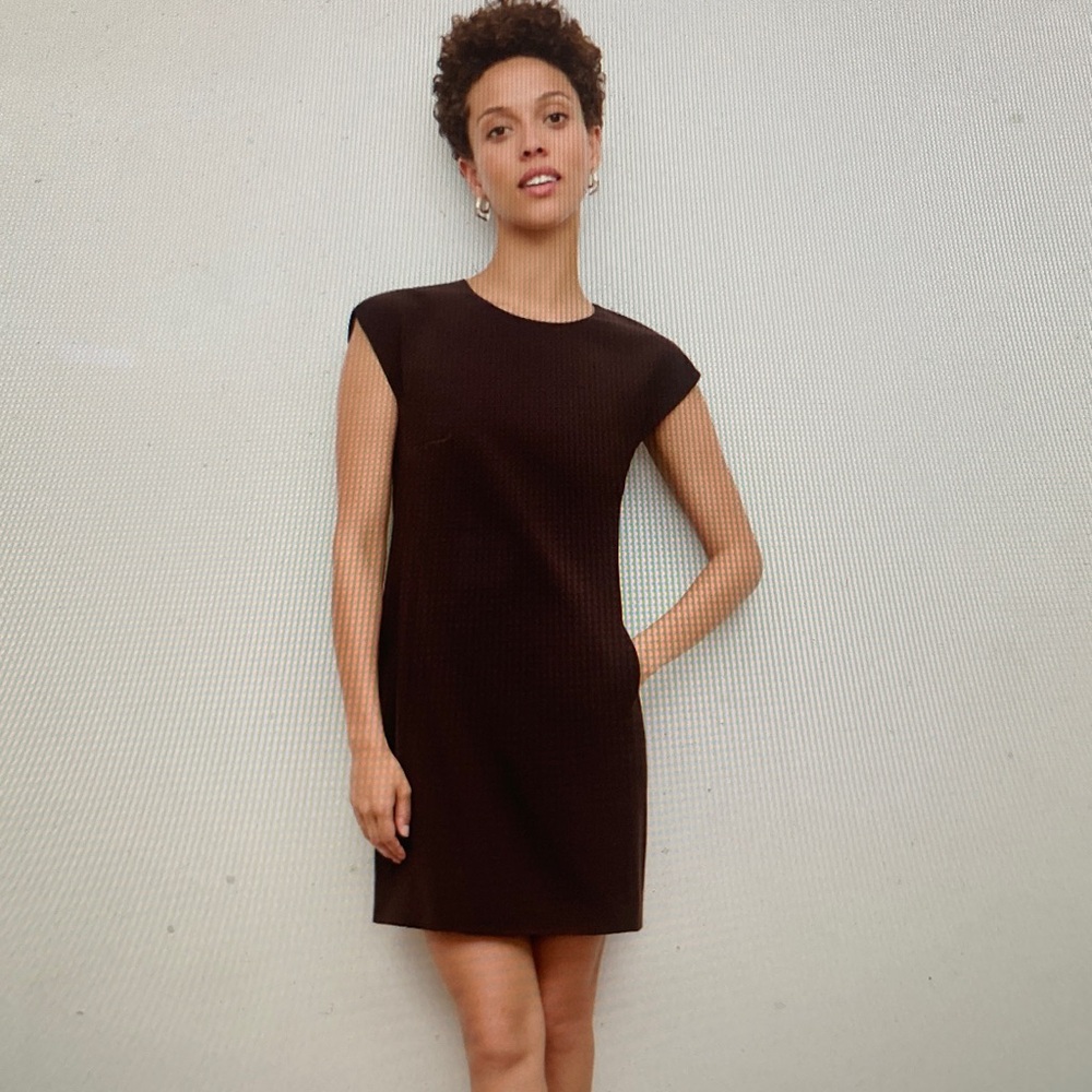 MM. LaFleur Cap-Sleeve Shift Dress